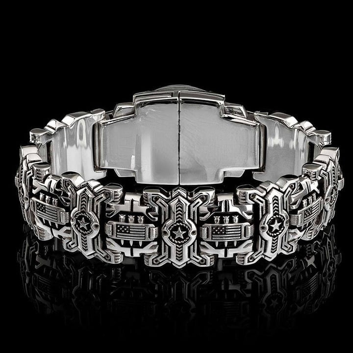 Armed Forces Destiny Struggle Skull Interlock Silver Bracelet