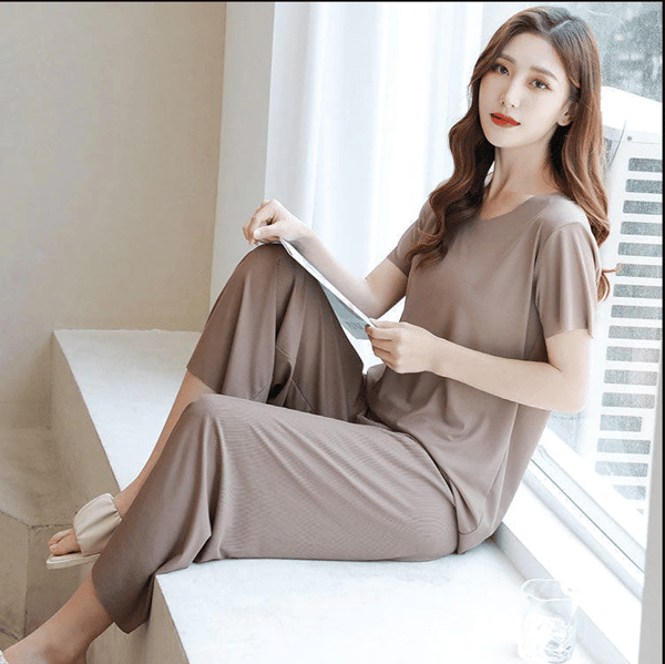 Soft Comfortable Ice Silk Short Sleeve T-Shirt Two Piece Set Loose Wide-leg Pants